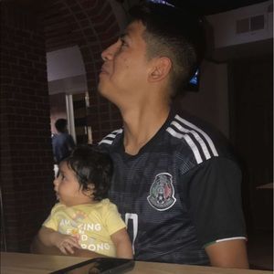 Meet your Posher, Jona